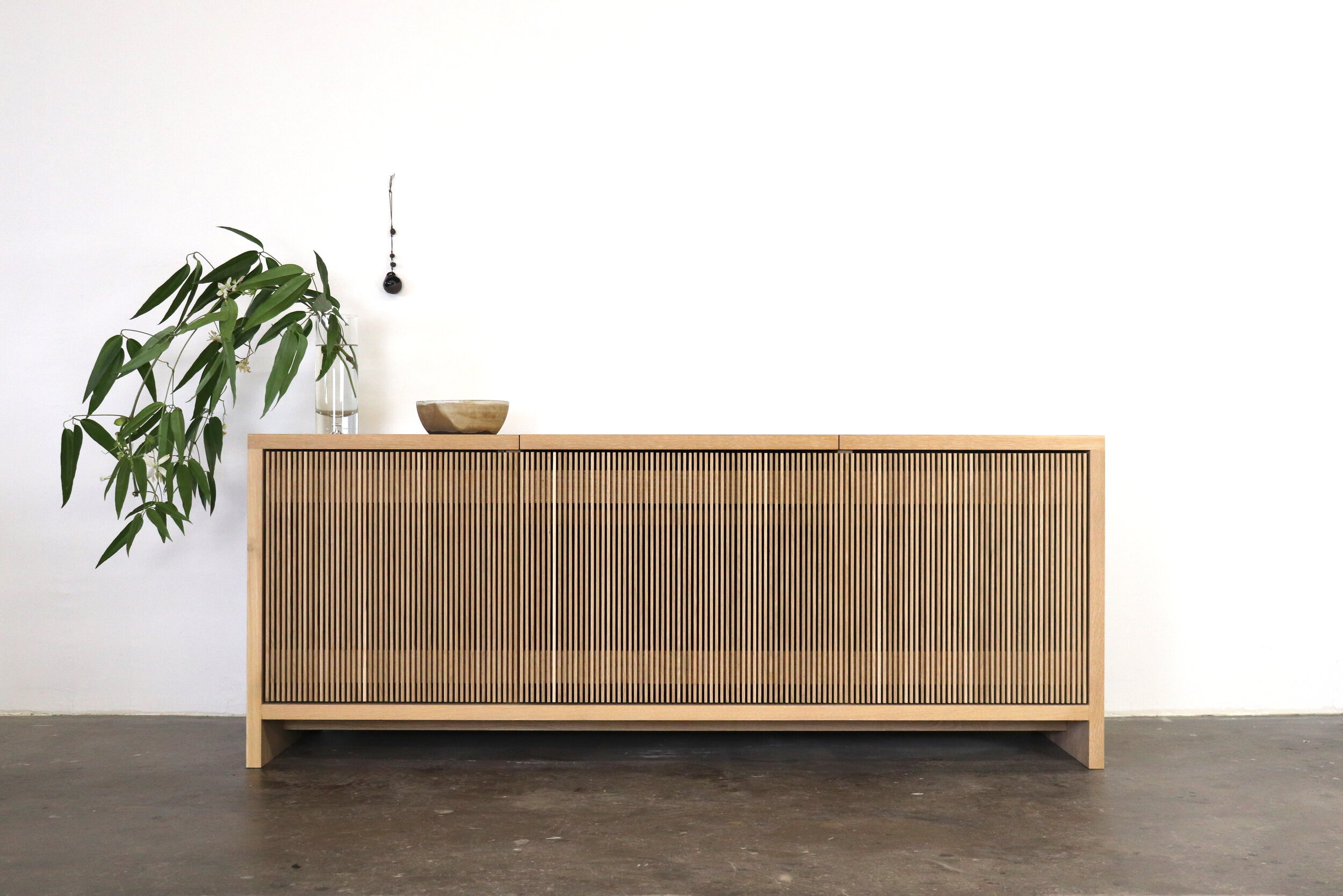 SIDEBOARD