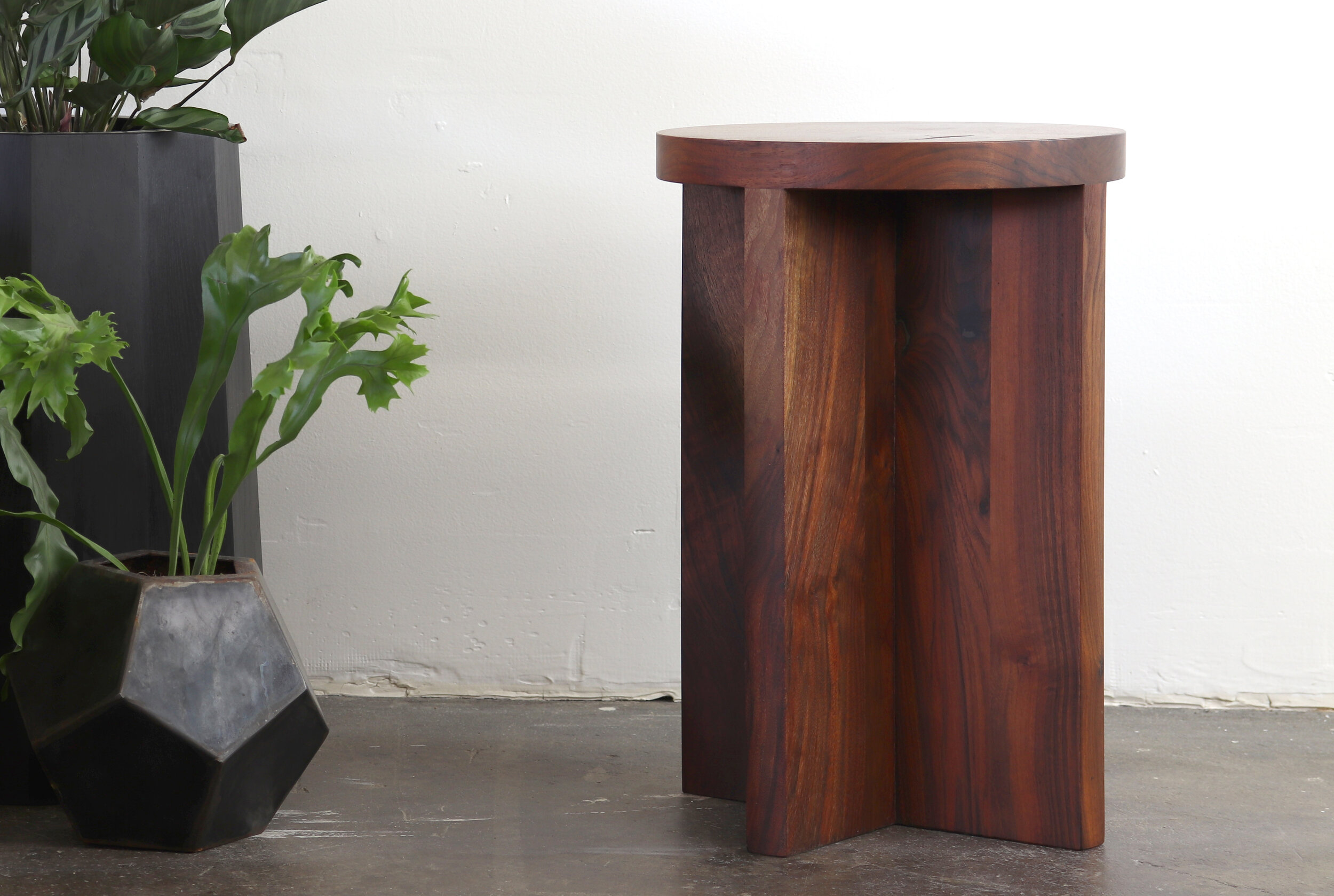 FOUNDATION STOOL