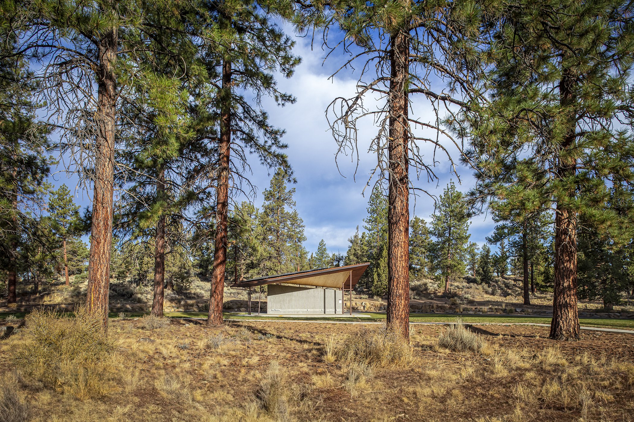 ALPENGLOW COMMUNITY PARK