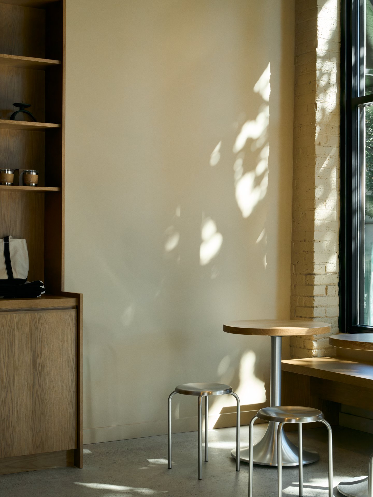 hypnos-nob-hill-portland-oregon 1.jpg