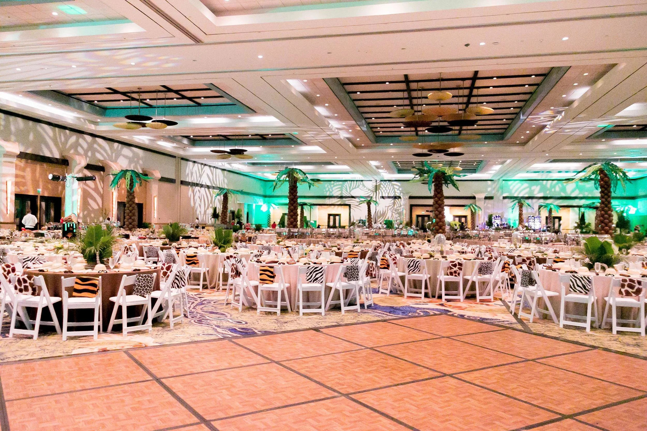 CopyrightChristinaYsaguirrePhotography2016-JM&AJungle-120 copy.jpg