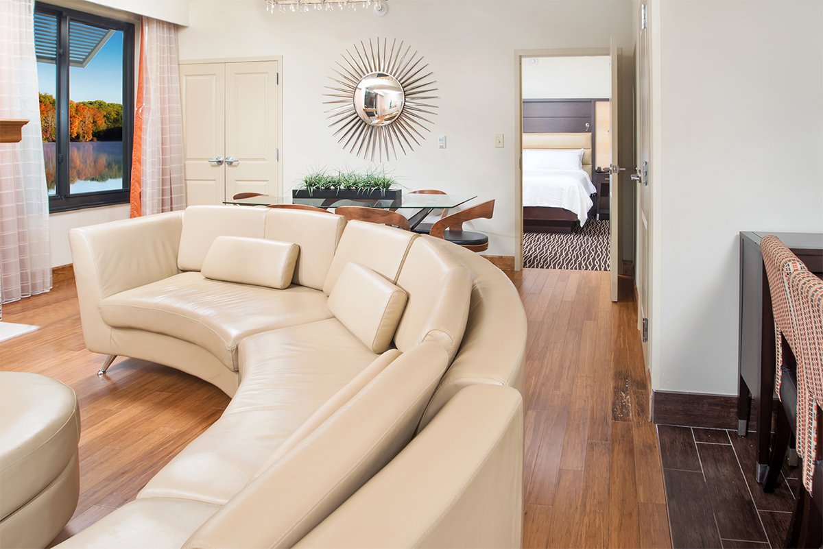 EmbassySuites-849_sm.jpg