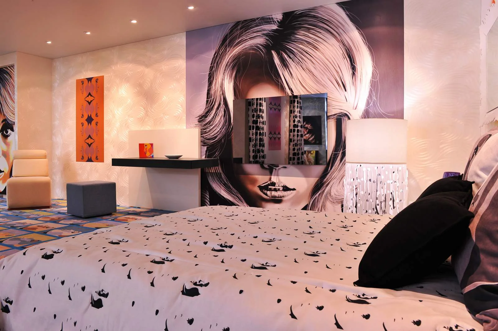 WALL FIXED MIRROR TV STYLE.jpg