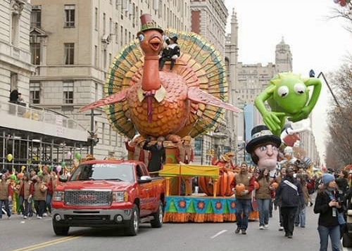 thanksgiving_parade_tomturkey.jpg