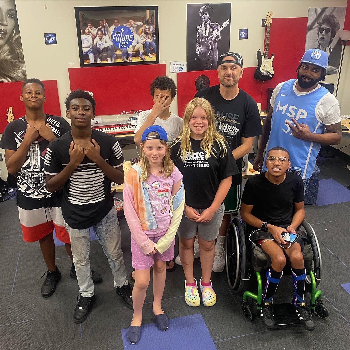 Today was my last day at DJ Summer Camp in North Minneapolis.. Thanks to @urbanworldmgmt for the opportunity, I can even begin to tell you how proud I am of these kids. We started off with a bunch, but these are the 6 that locked in &amp; saw it all 