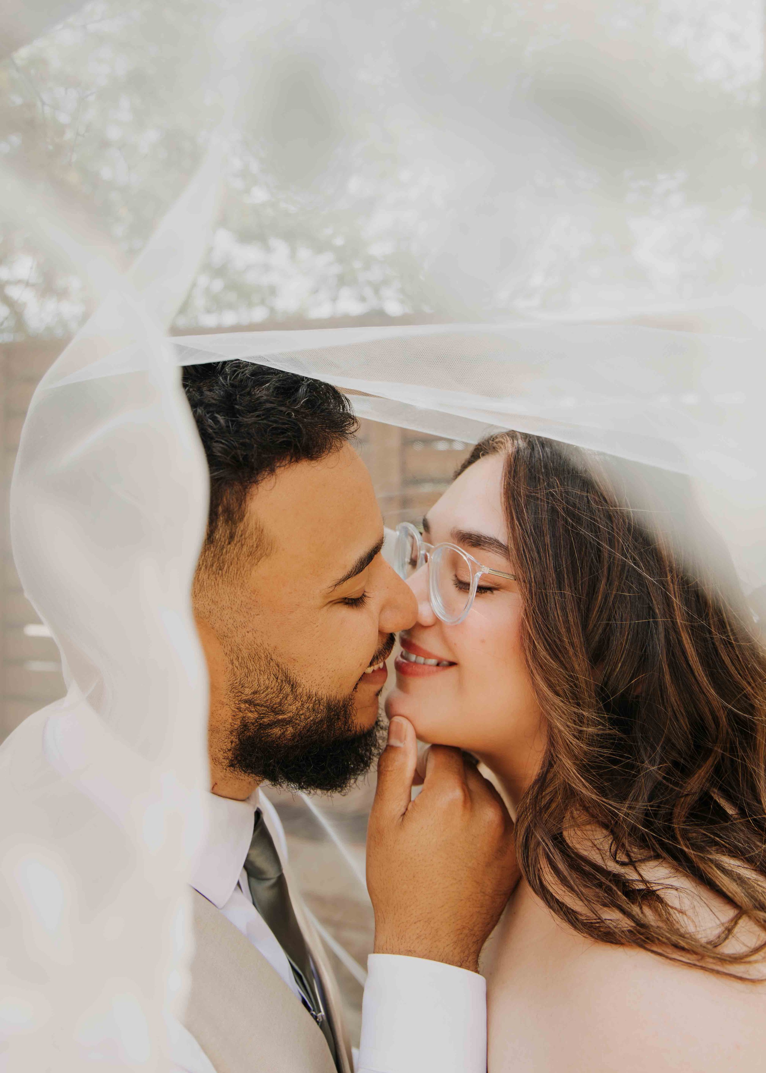Yaromi & Vanessa’s Elegant Wedding at Pinstripes Oak Brook