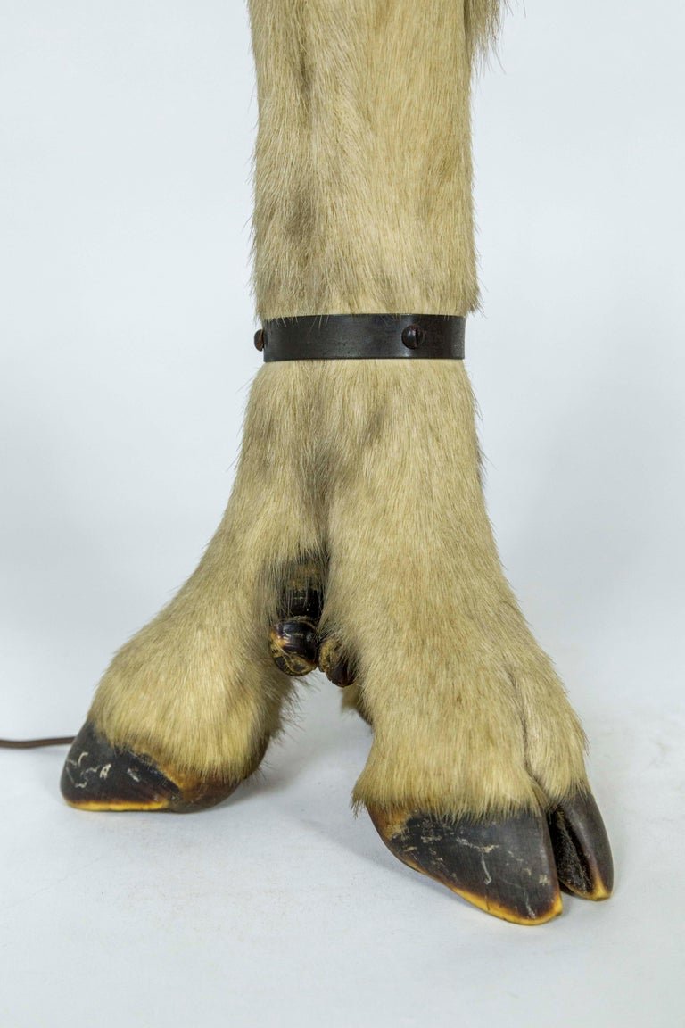 Antique Deer Hoof Table Lamp7.jpeg