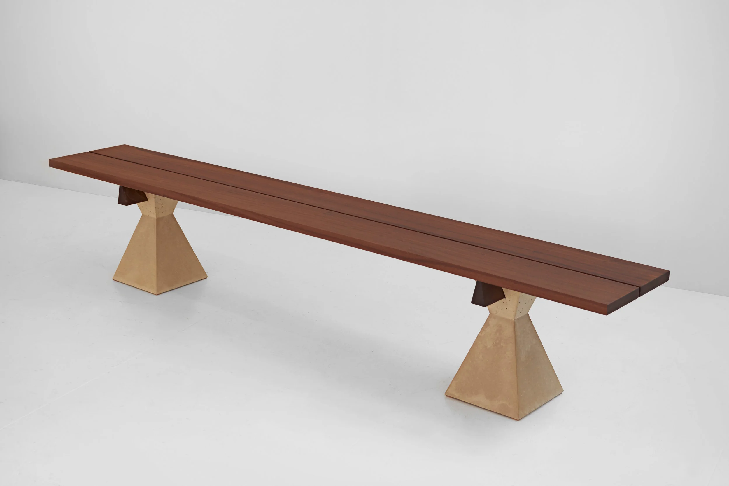 Dovetail Bench-1.jpg