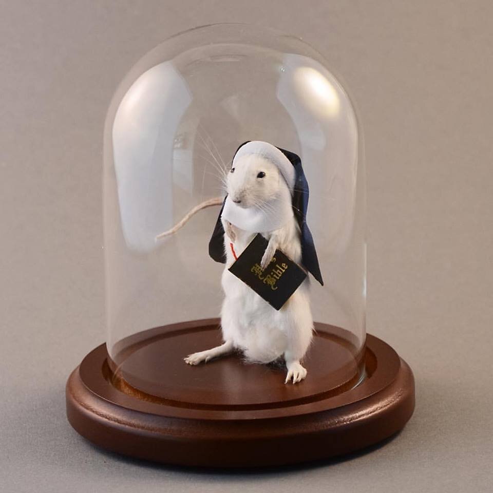 nun mouse copy.jpg