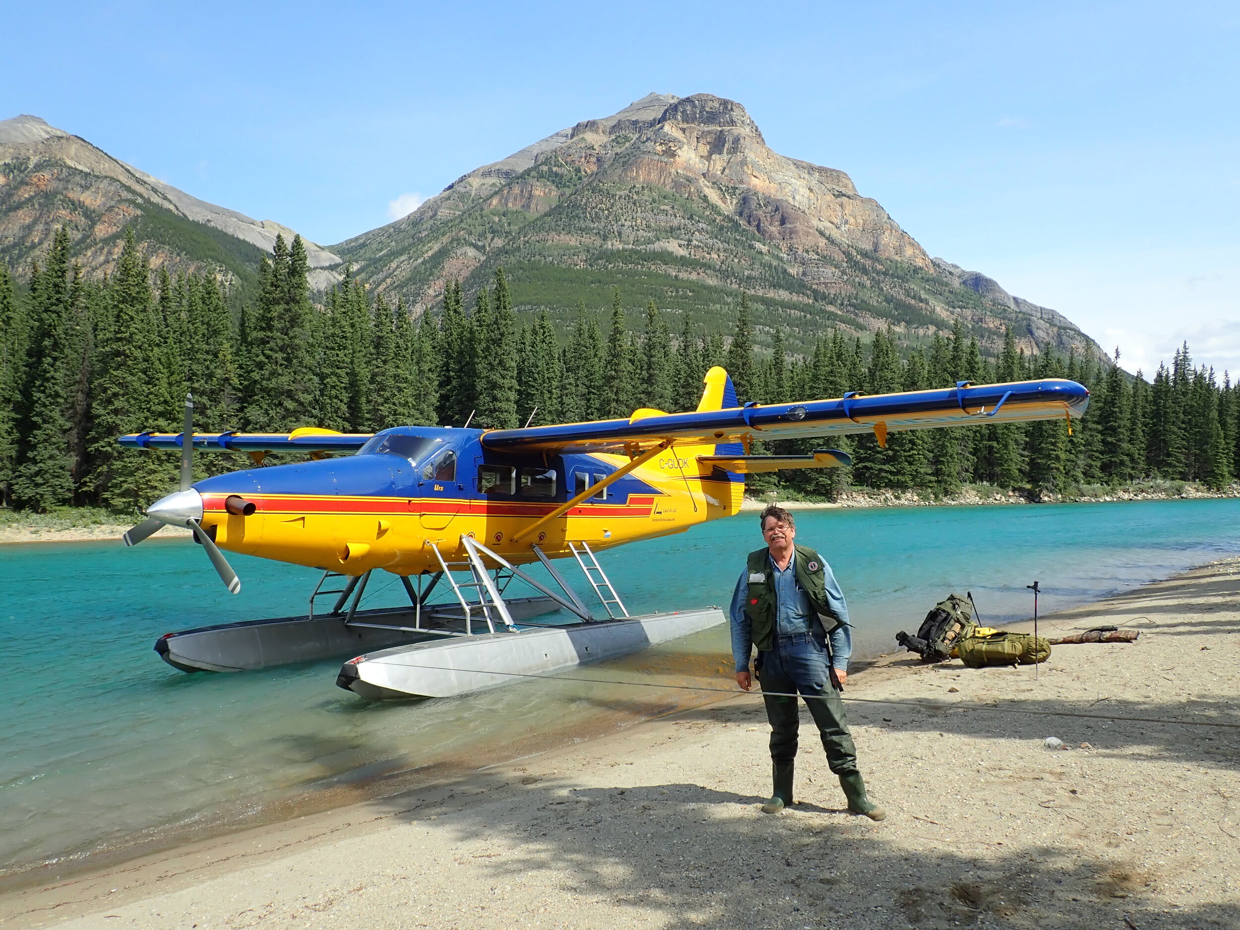 Bushpilot Urs with Single Otter