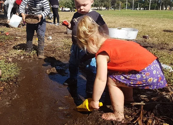 cropped lid and digging tool.jpg