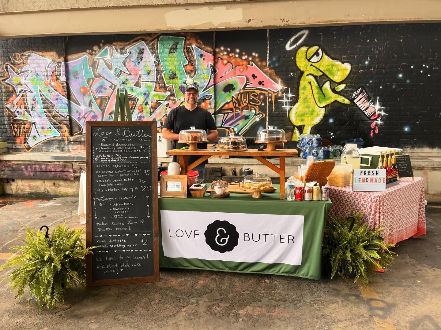 Come see us @chippyhippievintagemarket ! This is such a cool market right downtown! 
We are at 10th &amp; Commerce - in the garage next to My Dog Duke&rsquo;s. I suggest parking on Commerce or Main and walking down 10th to enter.  We&rsquo;re here ti