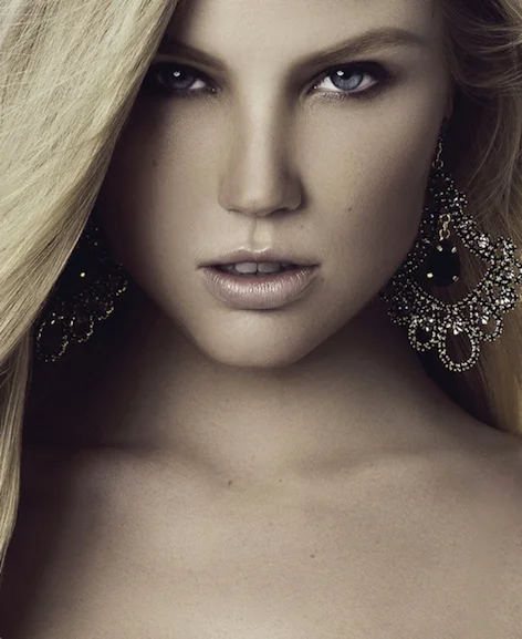 Vivianne_Tran_Makeup96.jpg