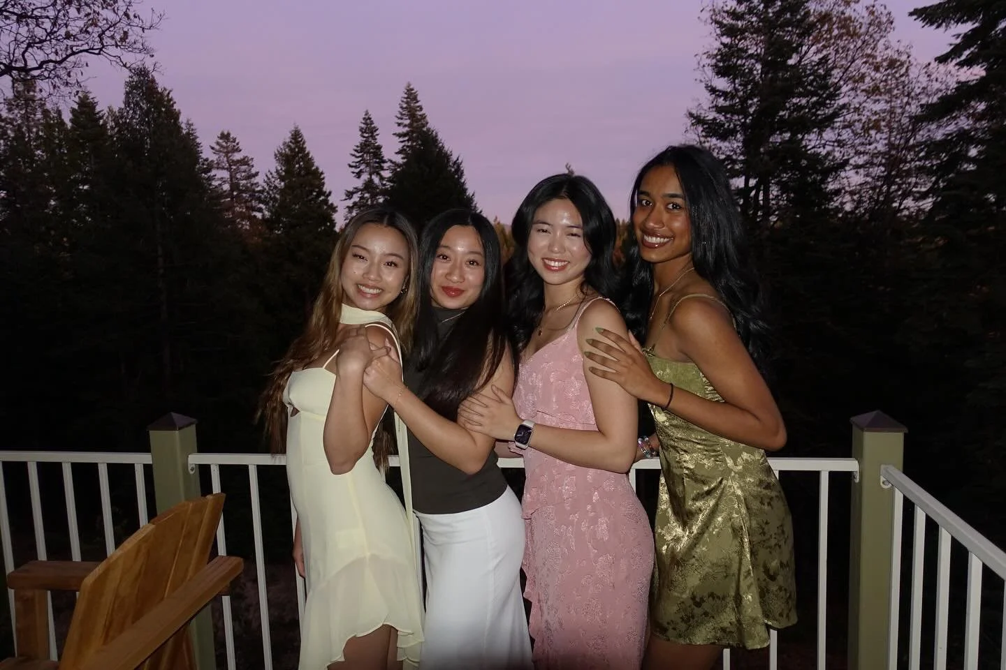 a postcard from alta 💌

DWIBers took a trip to Alta last week for Fall Retreat! 🍁Hosted by the AR Board, Fall Retreat is a weekend-long trip dedicated to relaxing and bonding among all members!

Some of the activities this weekend&hellip;
🤔 A them