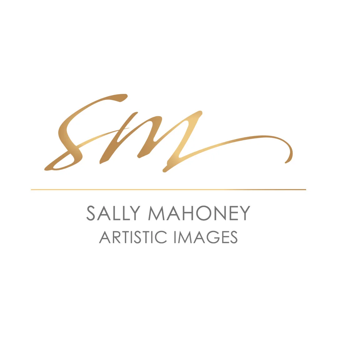 Sally Mahoney Artistic Images logo.