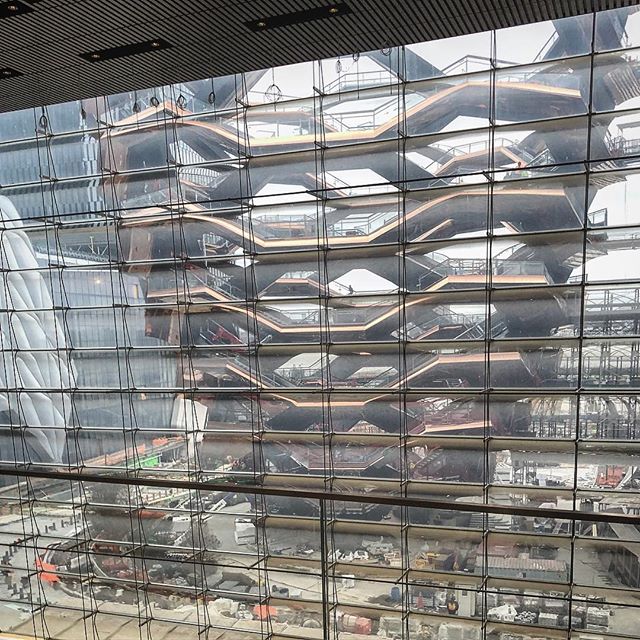 Checking out the current construction of Heatherwick&rsquo;s Vessel at Hudson Yards .
.
#architecture #architecturephotography #architects #cm #construction #onsite #hudson #yards #hudsonyards #nyc #newyork #newyorkcity #chelsea #midtown #constructio