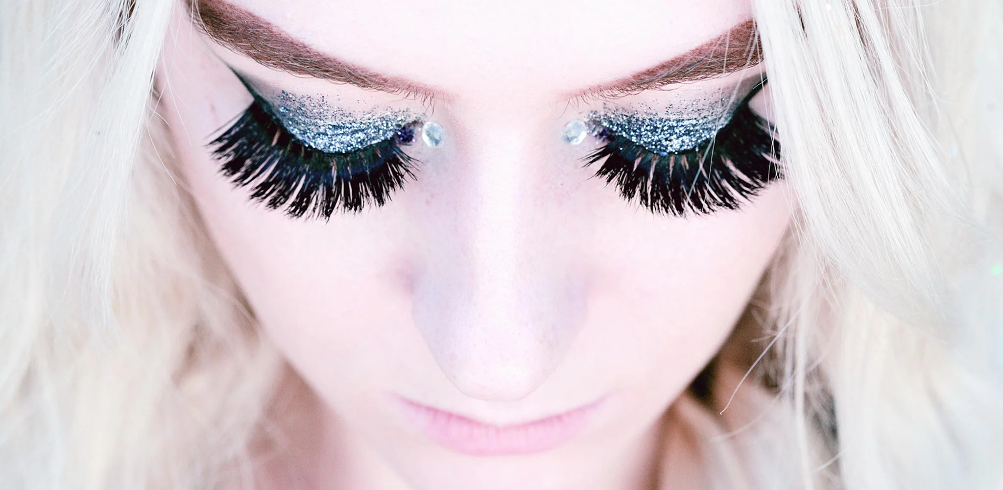 fake-lashes.jpg