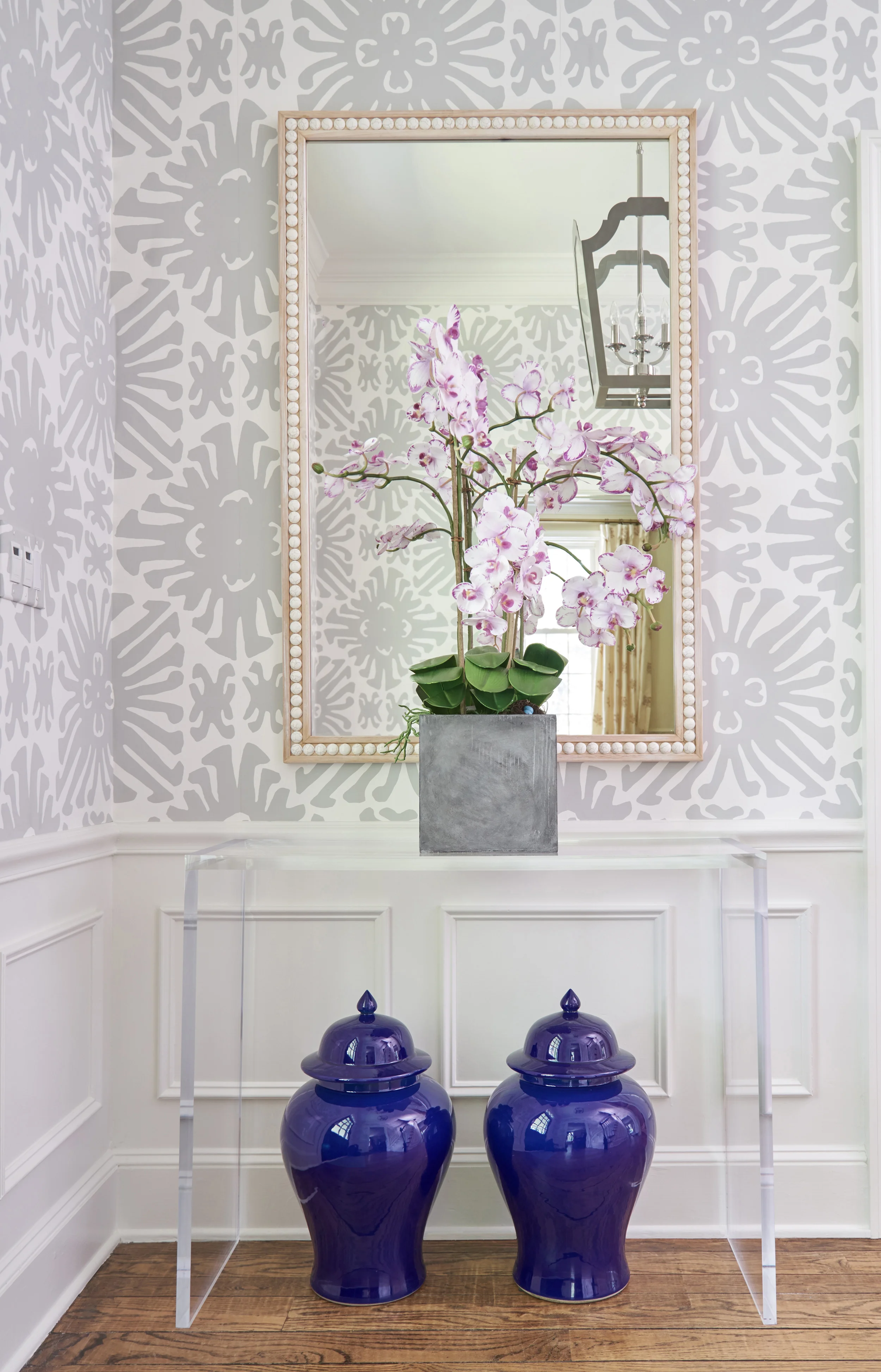 Fresh patterns bring simplicity.