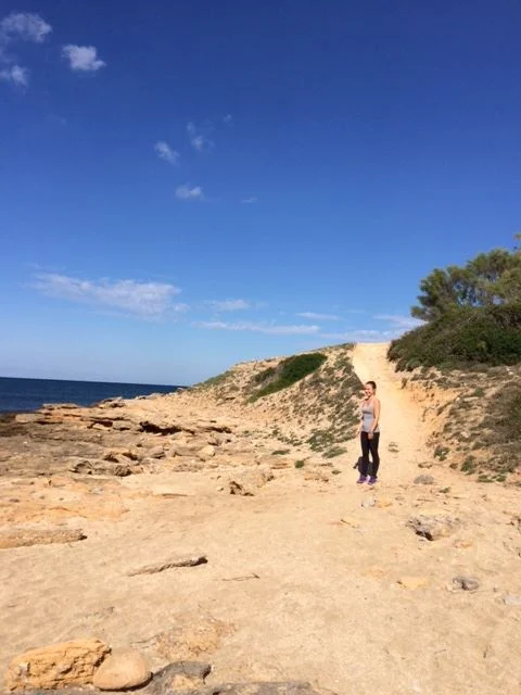 walkbeach.jpg