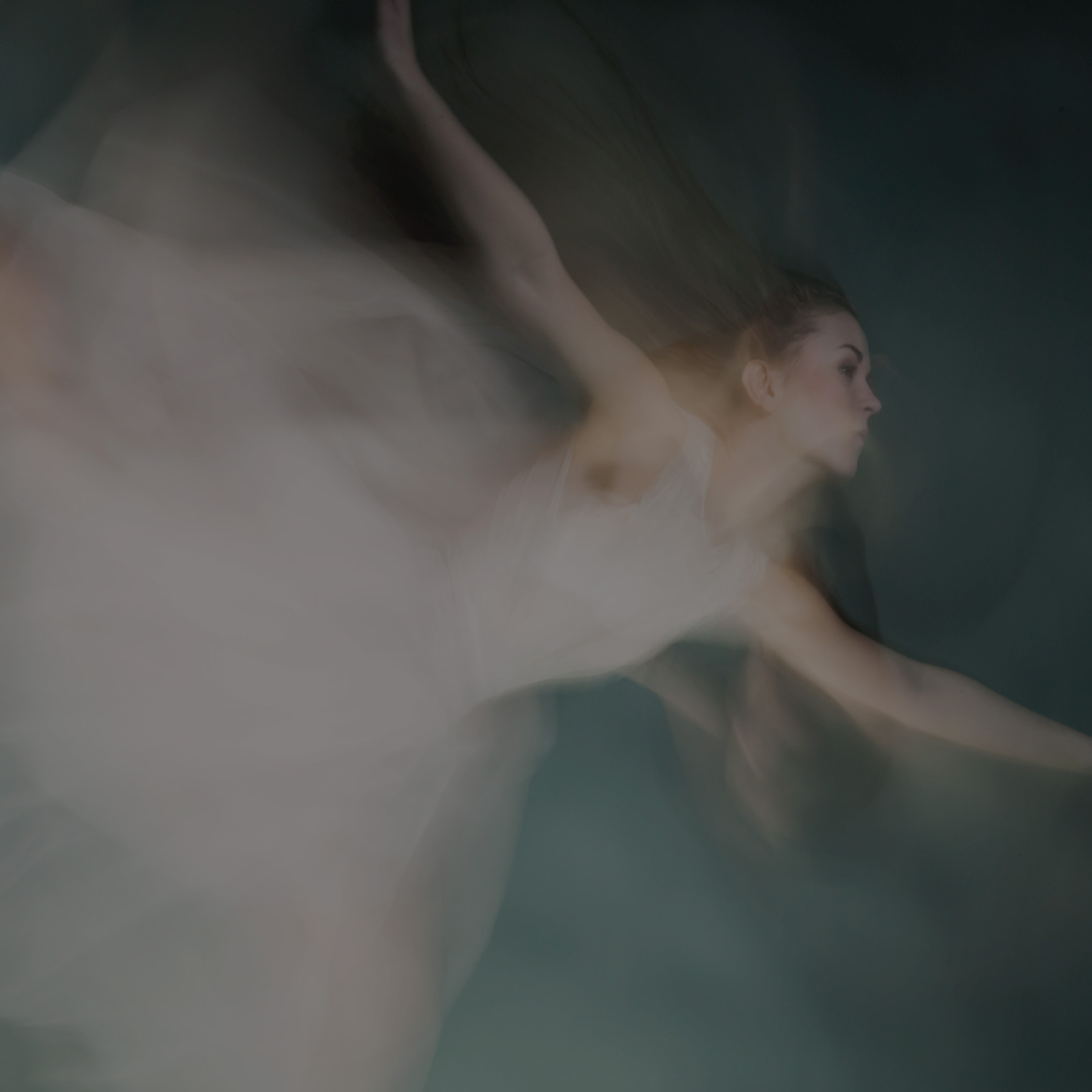 Dancing in the Dark (SINGLE)- 2016