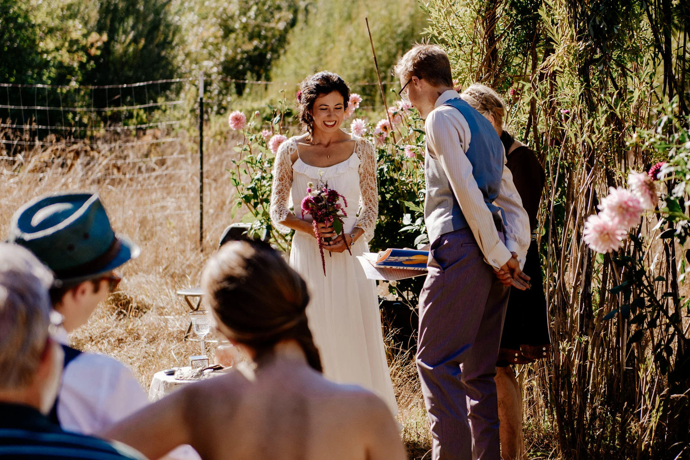 HumboldtWeddingPhotographer_OregonFarmWedding-284.jpg