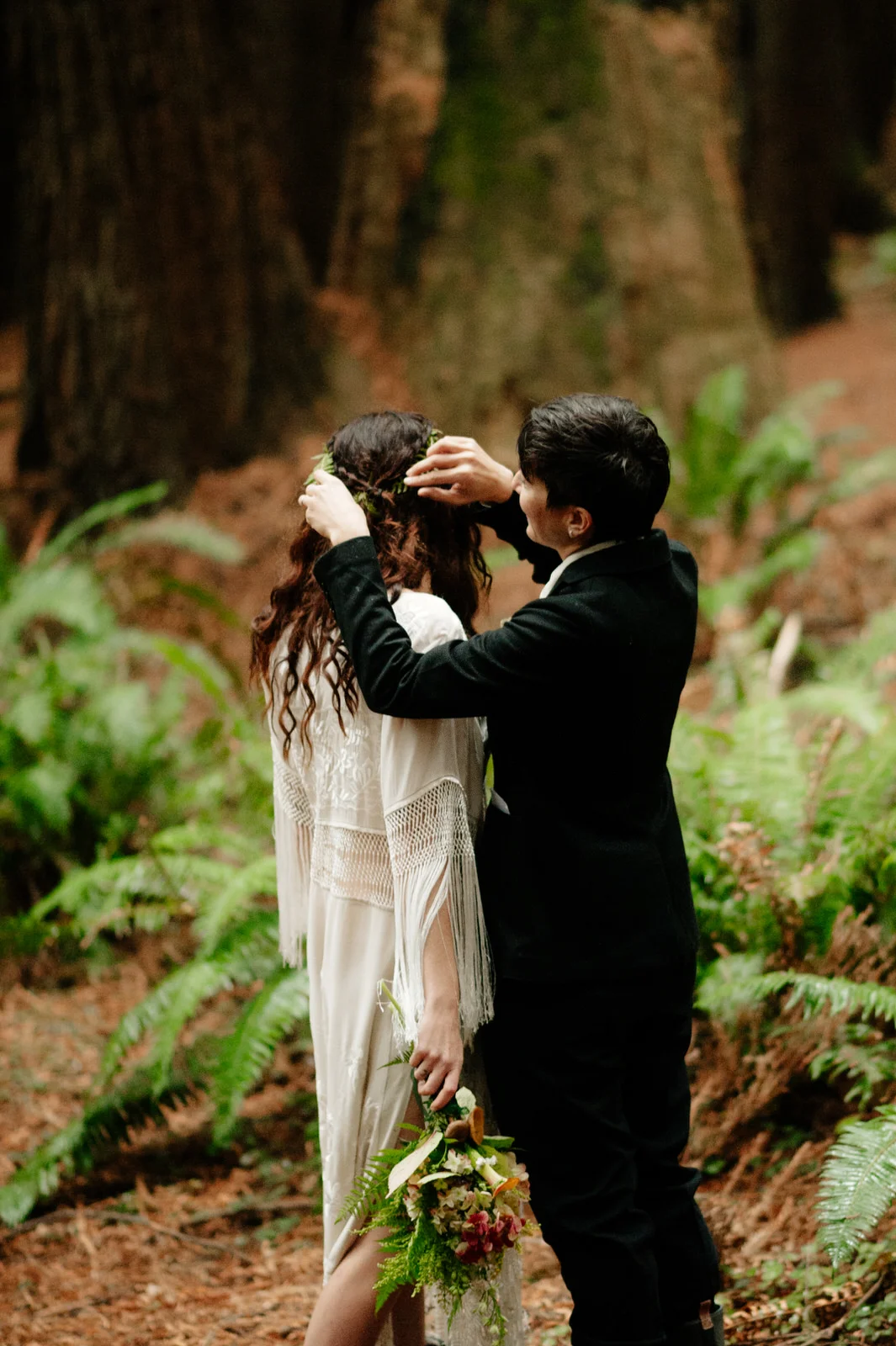 HumboldtCountyElopementRedwoodWeddingBohoBridesTallTrees-34.jpg