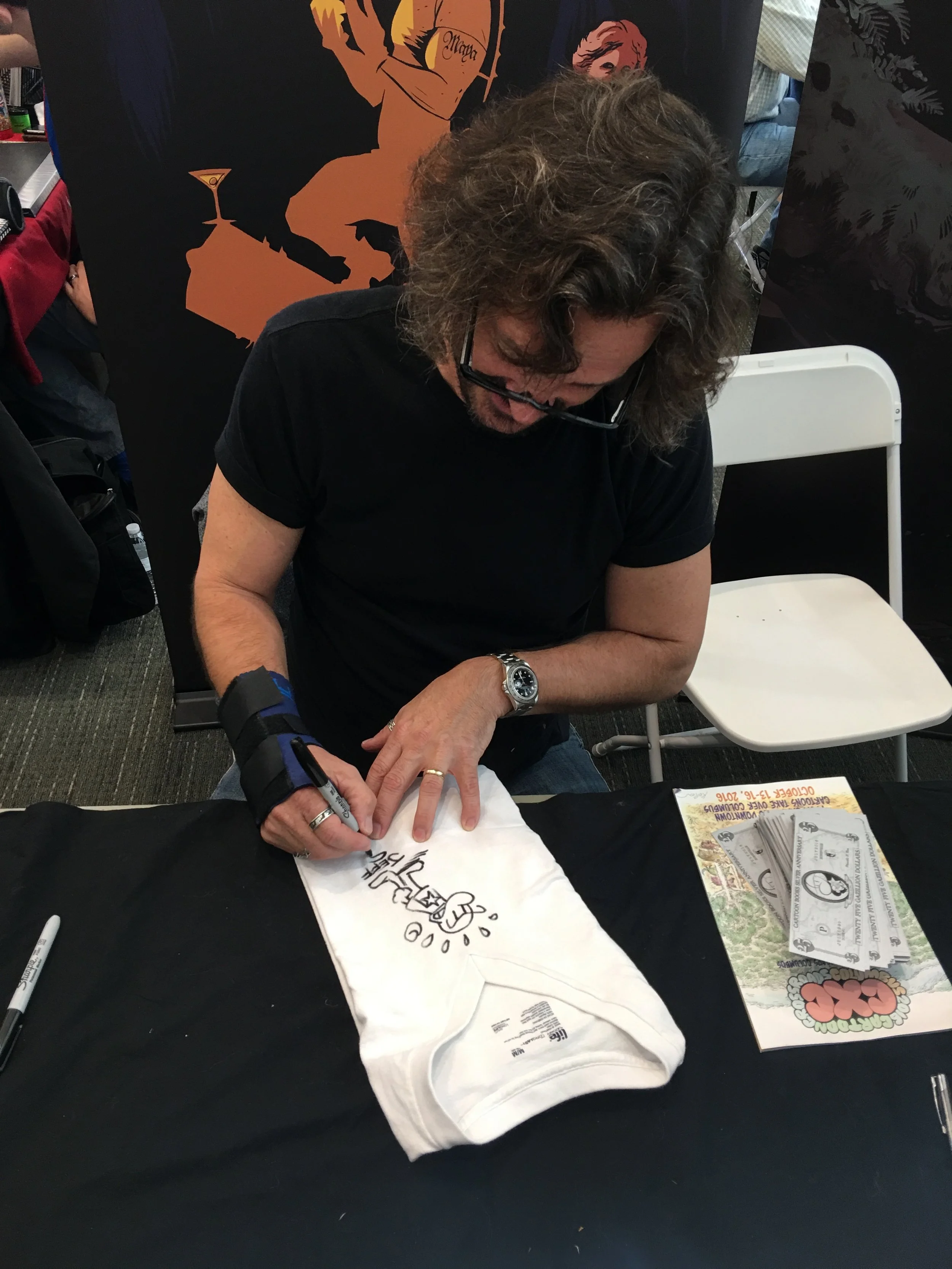 Same thing, I asked Jeff to sign and draw bone on my shirt. Another one of a kind t-shirt of Phoney Bone the anti-Phone Bone, Phone Bone's pessimistic and somewhat corrupt cousin. I will hopefully be framing these shirts at some point in time. 