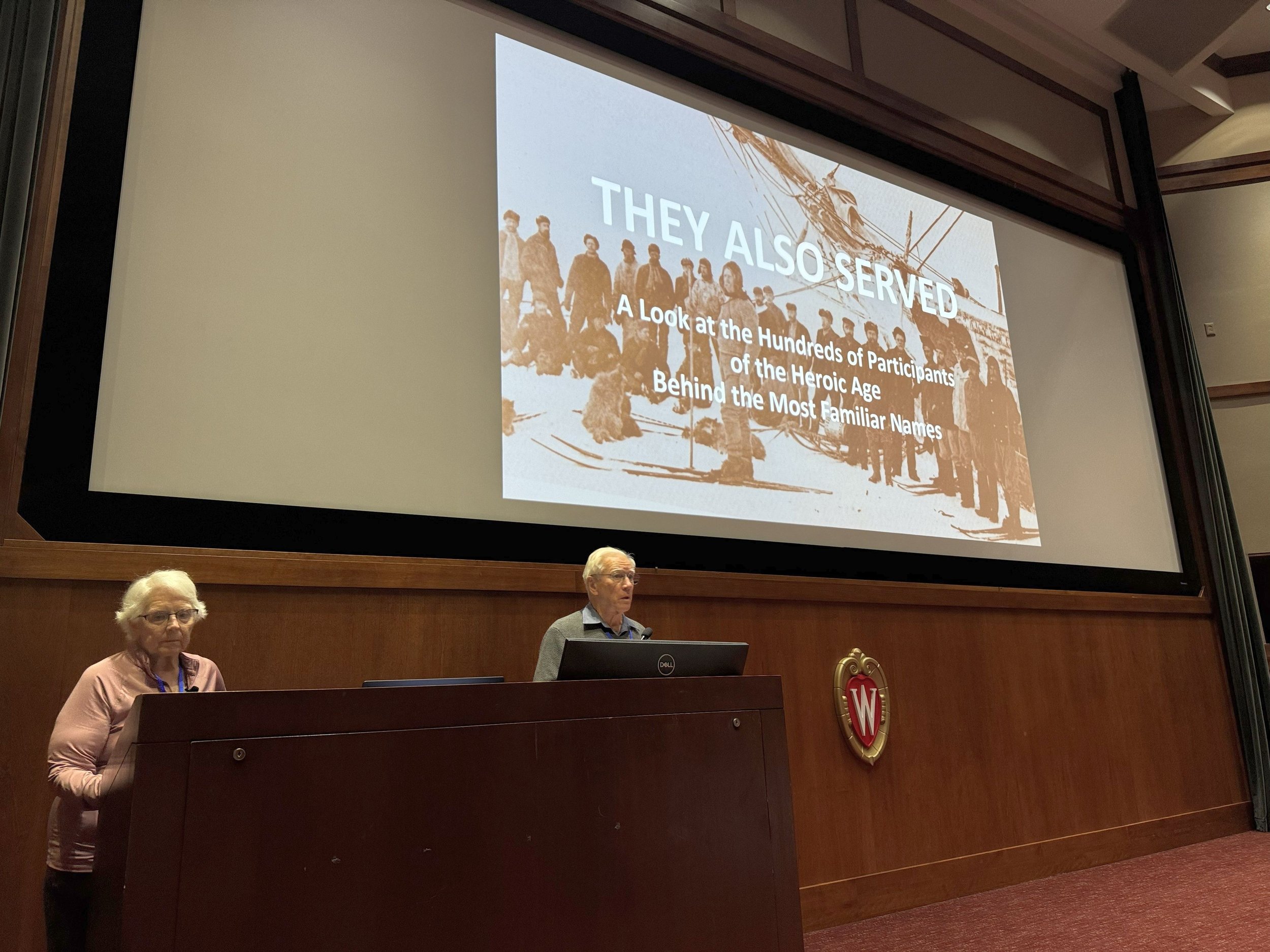 Presentations 64.jpg