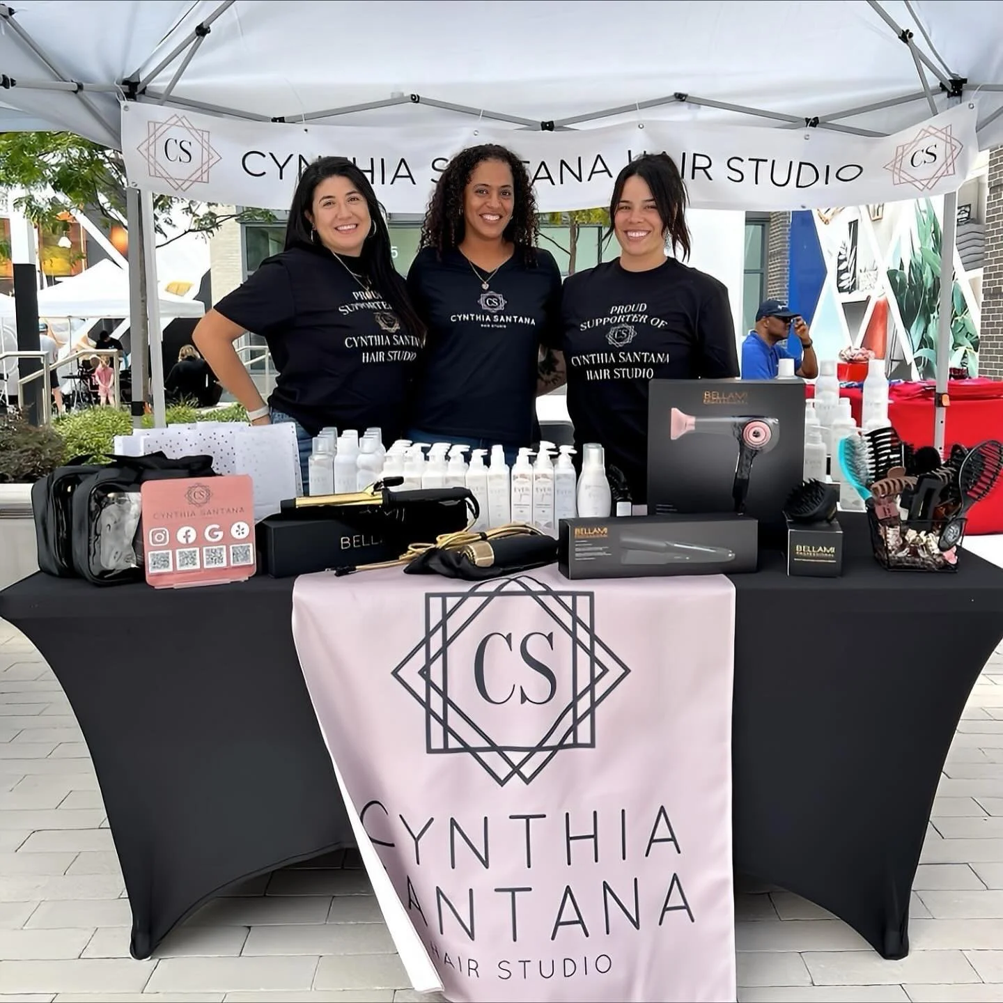 Come meet our team at the @eisenhowerpartnership Rock the Avenue in Alexandria&rsquo;s Carlyle Crossing Plaza! Nothing beats local vibes, good music, and free giveaways on this beautiful day. &hearts;️ 

Shout out to @p2bapparel for the fabulous team