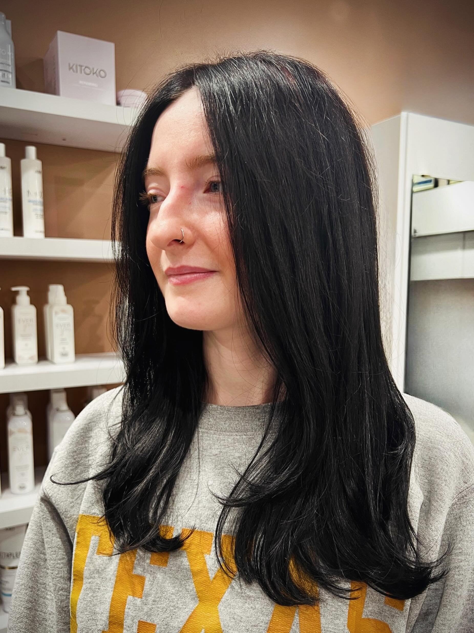Black is the new Red&hellip;

New color transformation. Blonde ➡️ to Red ➡️ now Black

#haircolorspecialist #northernva #hairtransformation #dmvhair #dmvhairsalon