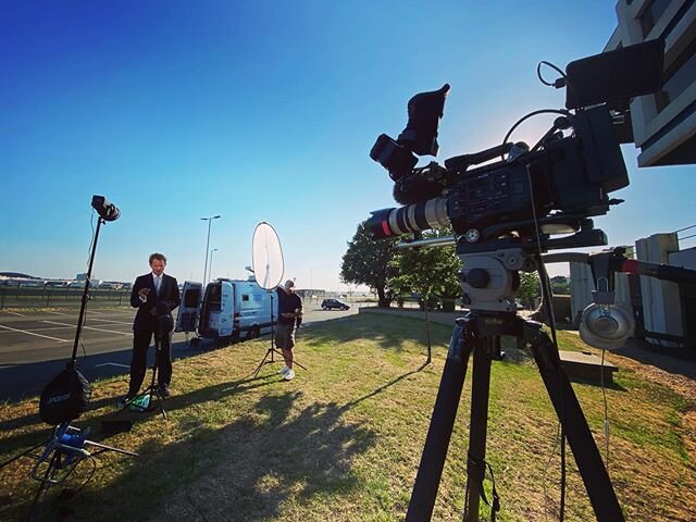 A hot day in news .... pretty easy to park though 😎🎥 @itvnews @tonyday.tv