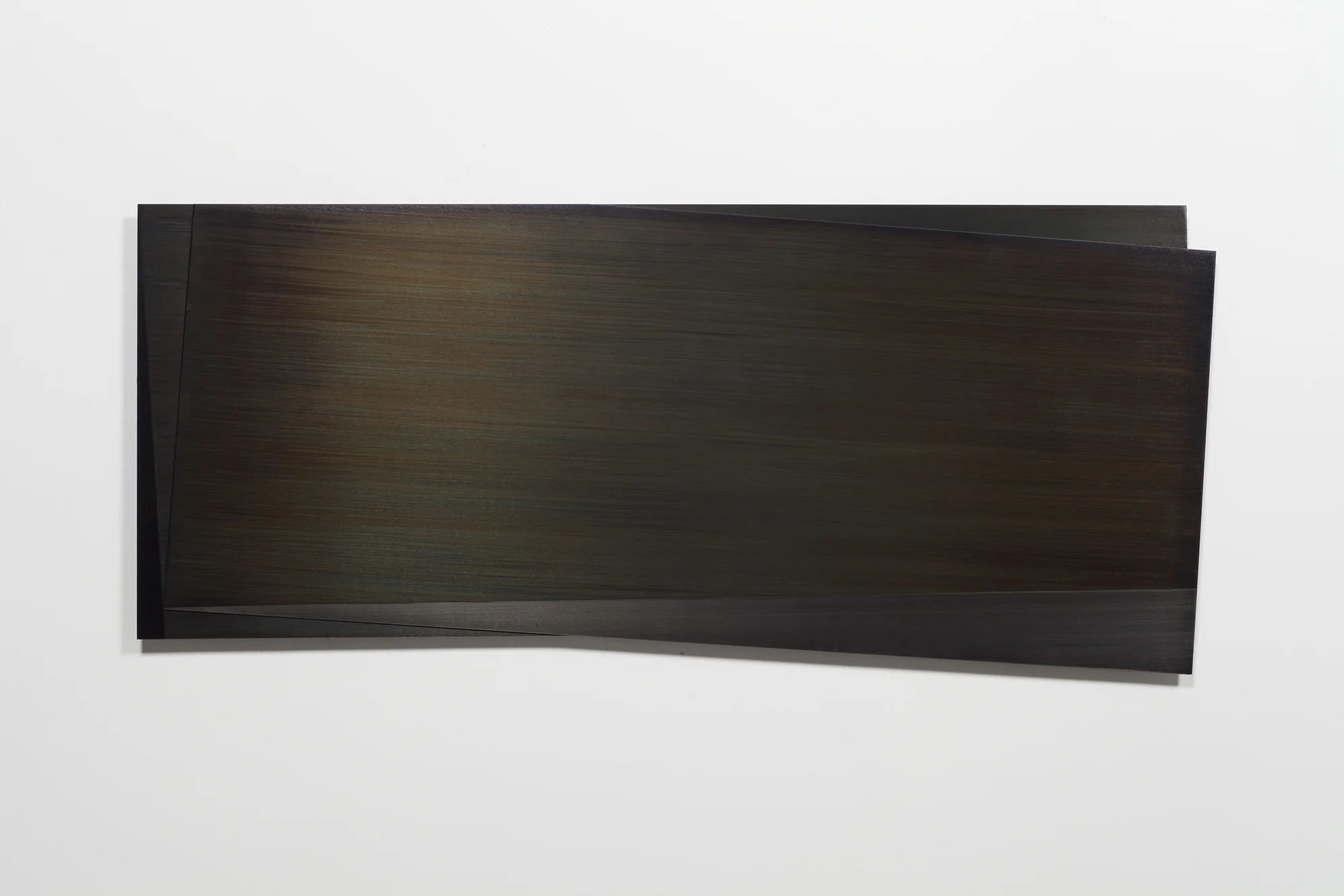 Éclipse II (2011) Acier gravé, 57.2 x 138.5 cm