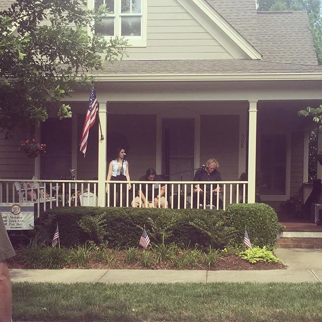 We had such a blast playing at @westhavenporchfest this past weekend! Thank you to everyone who came out to see us! And thank you Joi Finnin for hosting us and @jordy_guthrie for playing percussion! #aberdeen #summer #frontporchpickin