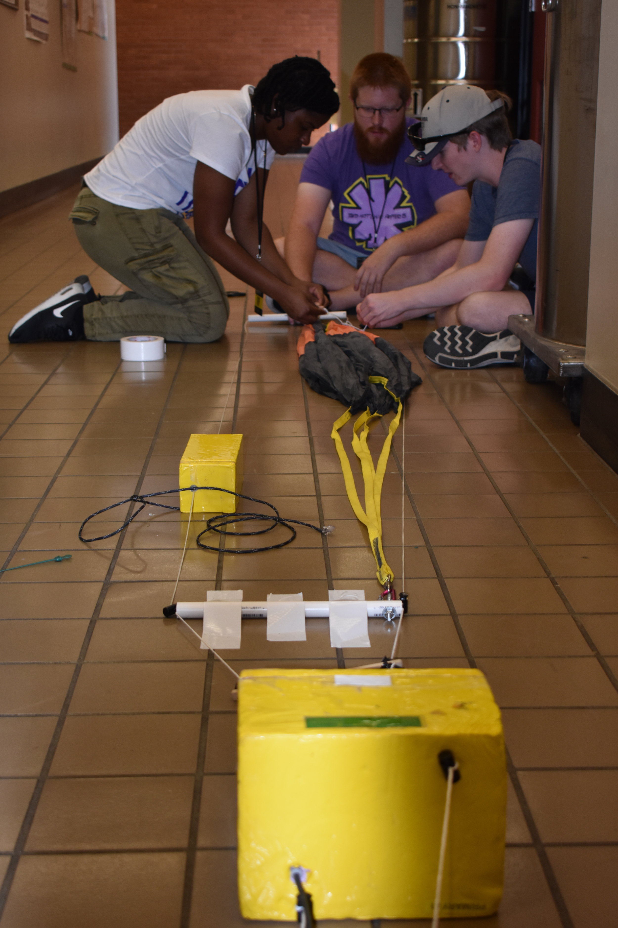 Students prepare flight string