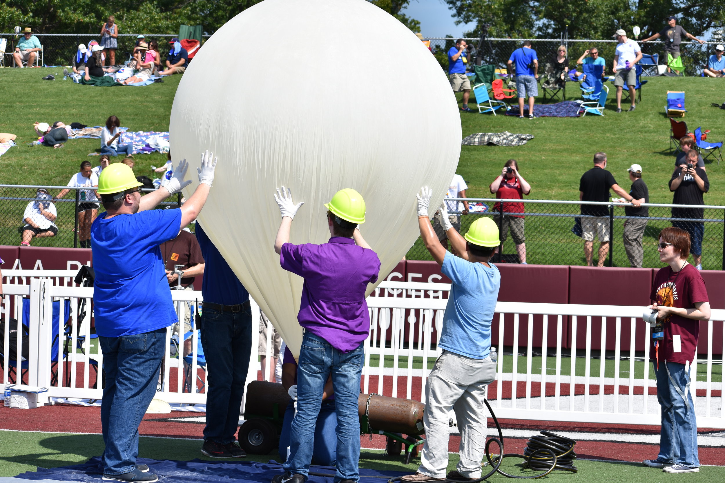 Filling a balloon