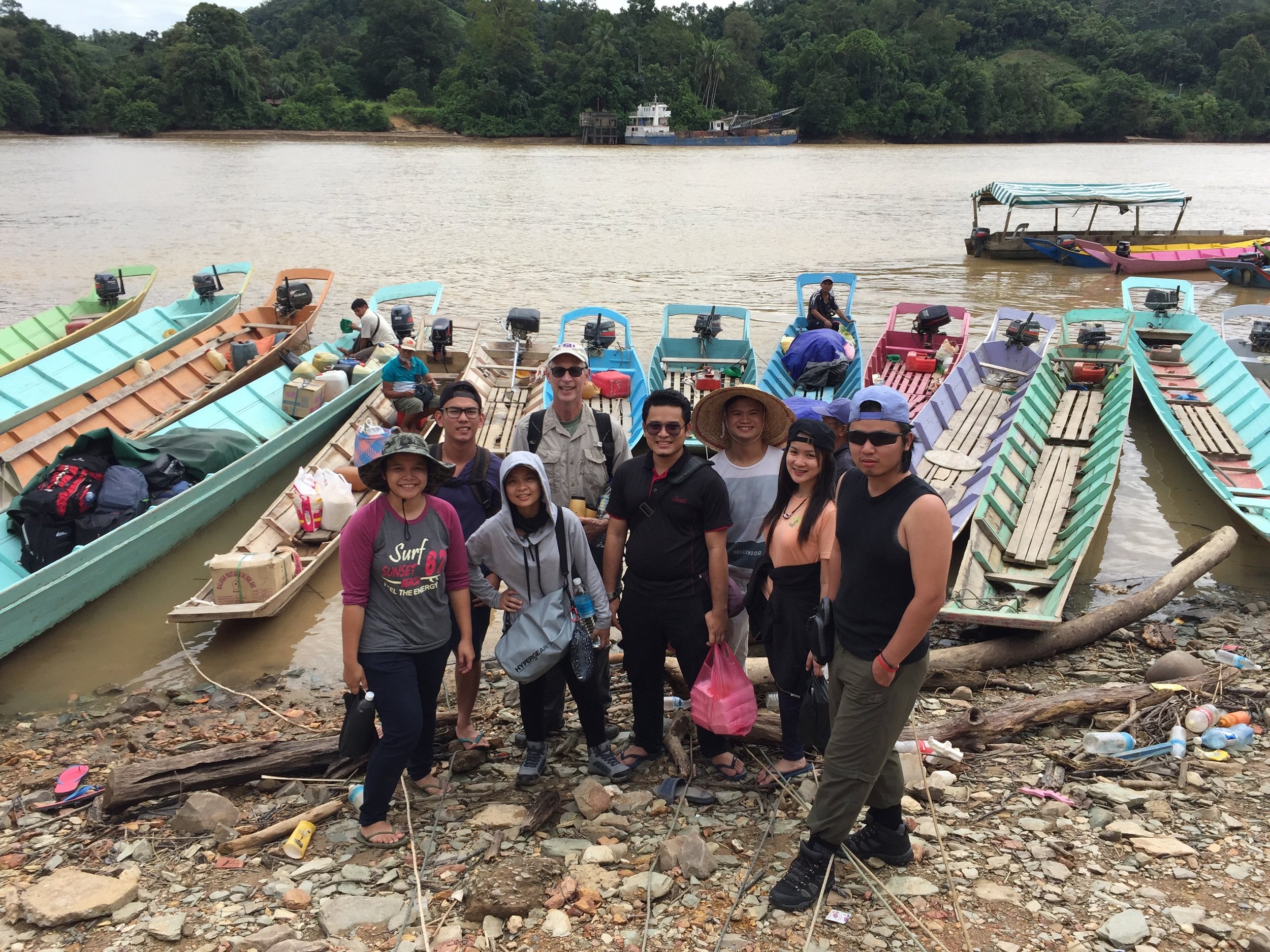 Part of the 2017 Lanjak Entimau Wildlife Sanctuary field expedition crew