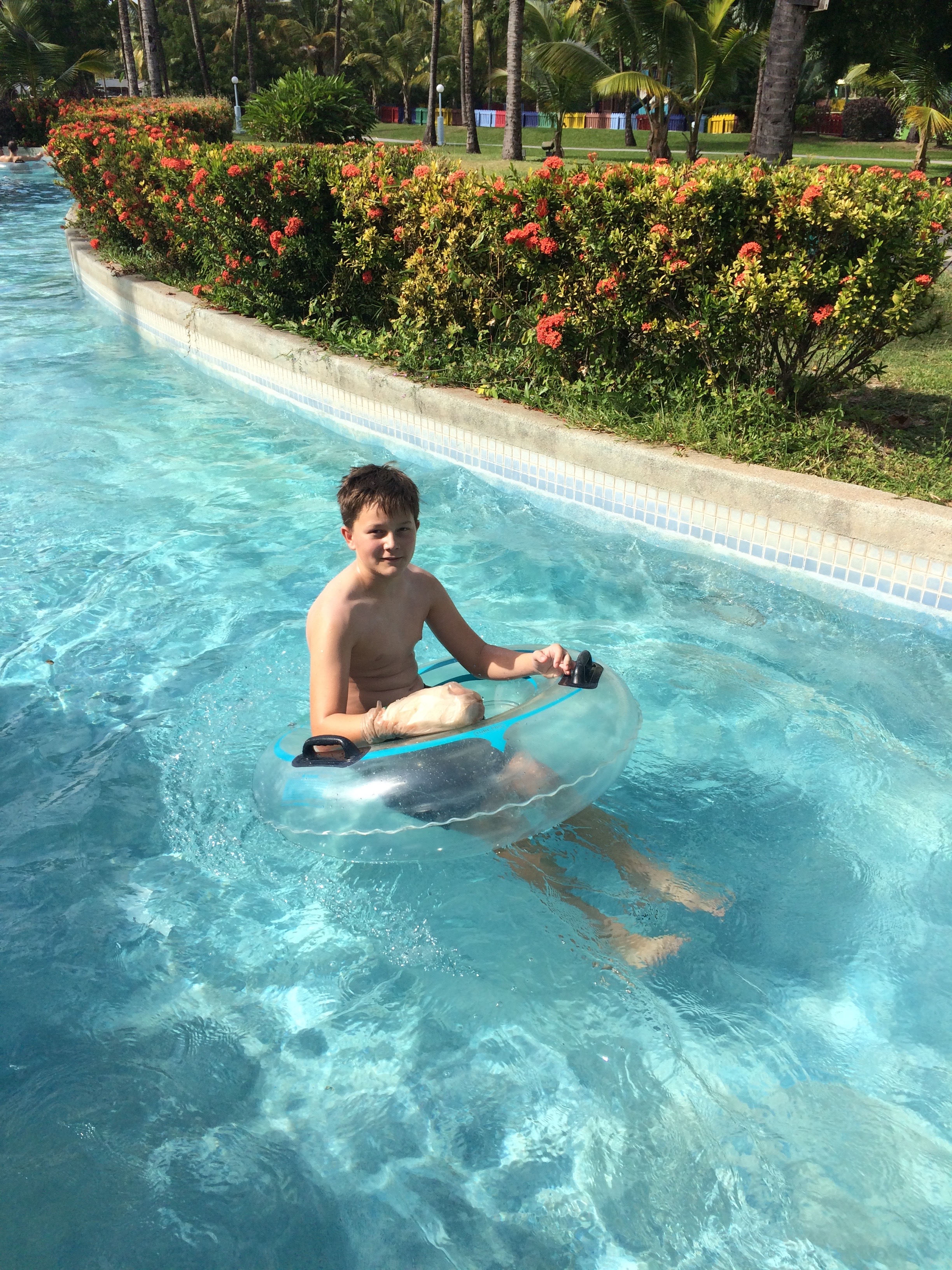having a broken finger isn't the best for swimming but at least there are plastic bags...