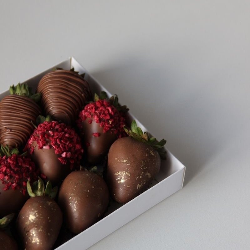 @knollwoodyth is selling chocolate covered strawberries to raise money for their NEW YORK CITY mission trip this summer.
This is the perfect gift for Mother&rsquo;s Day, for the special women in your life, or for anyone who enjoys a sweet treat! A 5C