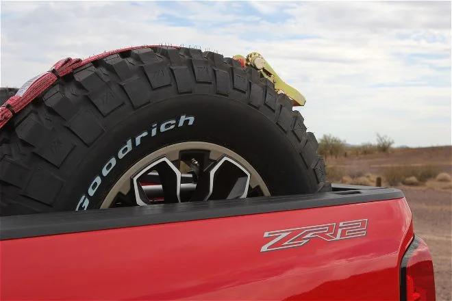010-chevrolet-colorado-zr2-hall-racing-haularado.jpg