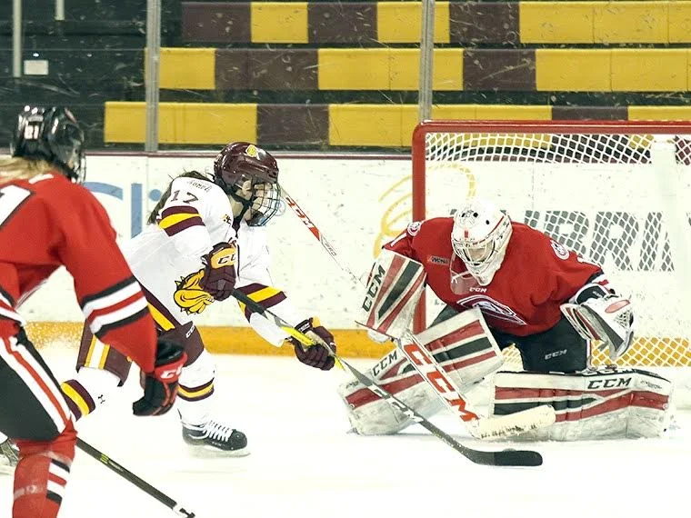 UMD women's hockey sweeps St. Cloud State Huskies for Second time this season
