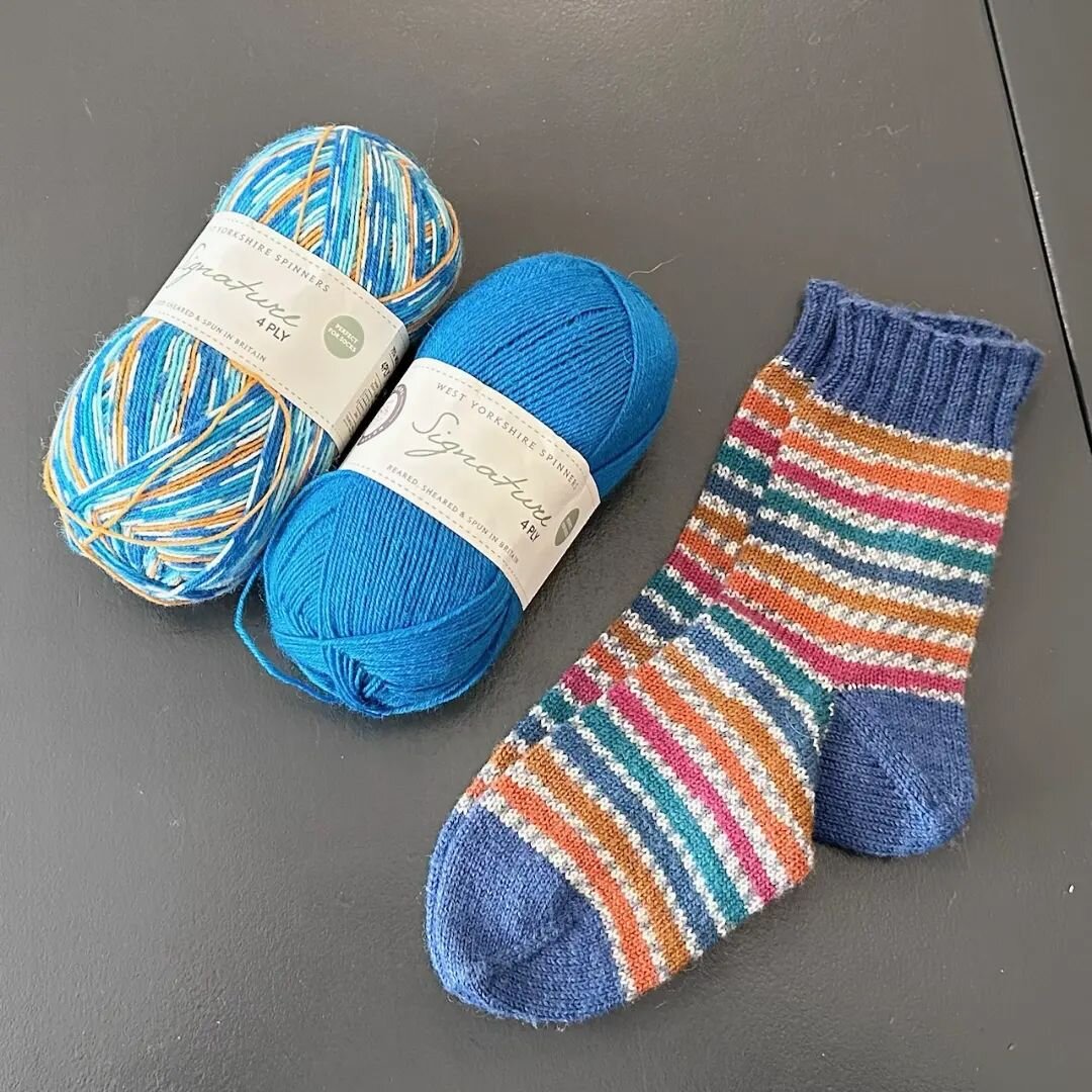 In need of a new project? 🧶

How about the Piper sock?
@westyorkshirespinners self-striping sock yarn is perfect for these! Pick a secondary color or do all stripes!

Come check out our selection of solids and self-striping yarns!

#wollhaus #wool #