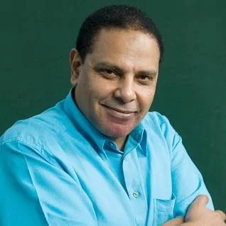 Online Creative Writing Classes in Arabic | Egyptian Novelist, Alaa Al Aswany
