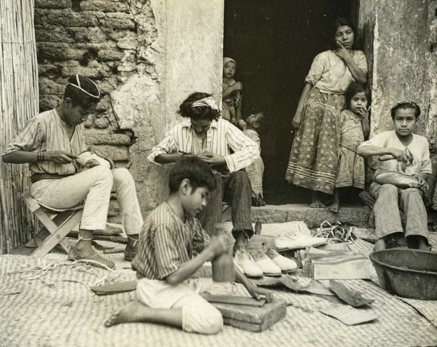Premiere Reception: The 1936 Mexican Snapshot Mystery