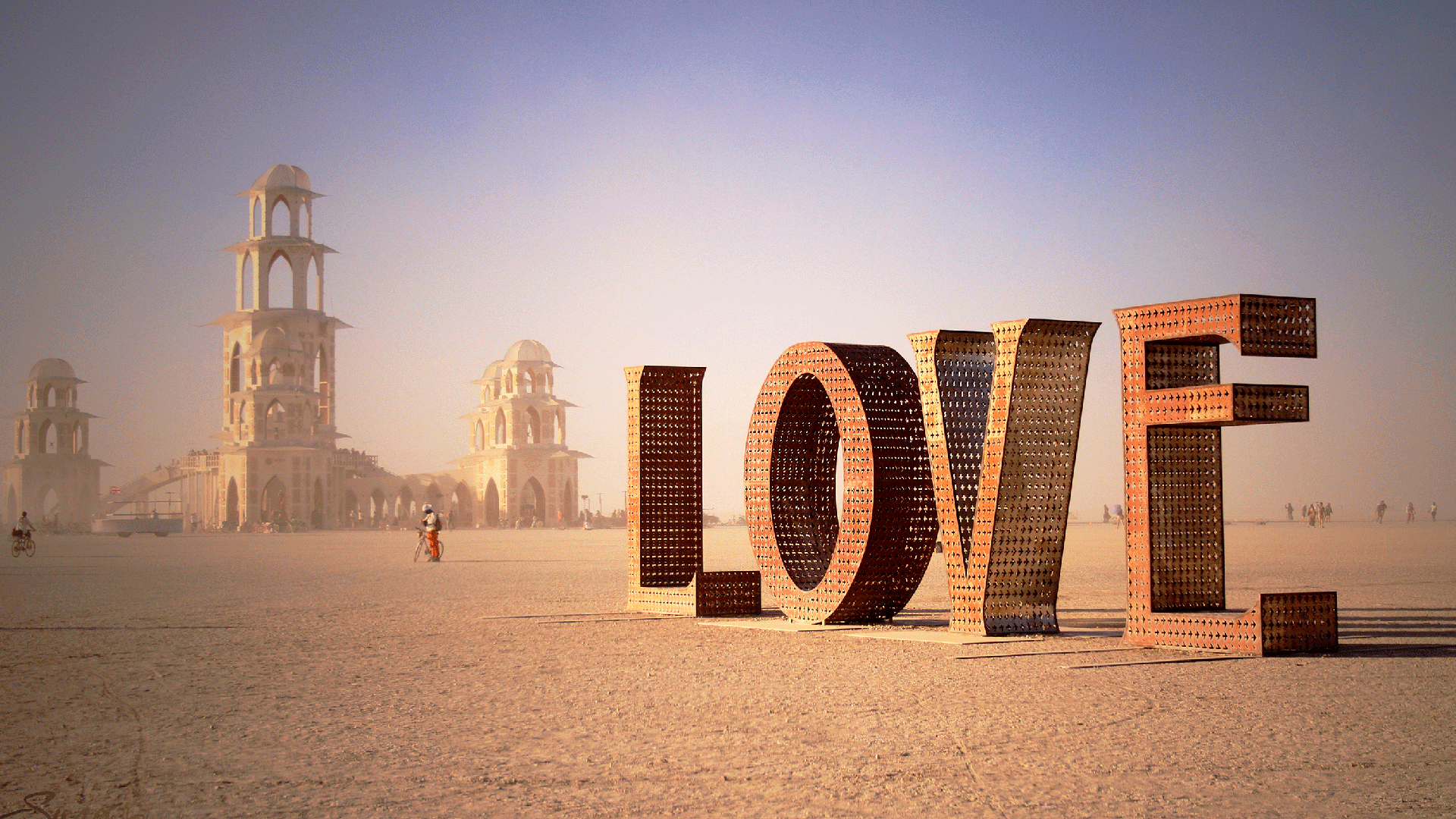 Gallery Talk: The Art of Self Expression at Burning Man with Seana-Marie Sesma