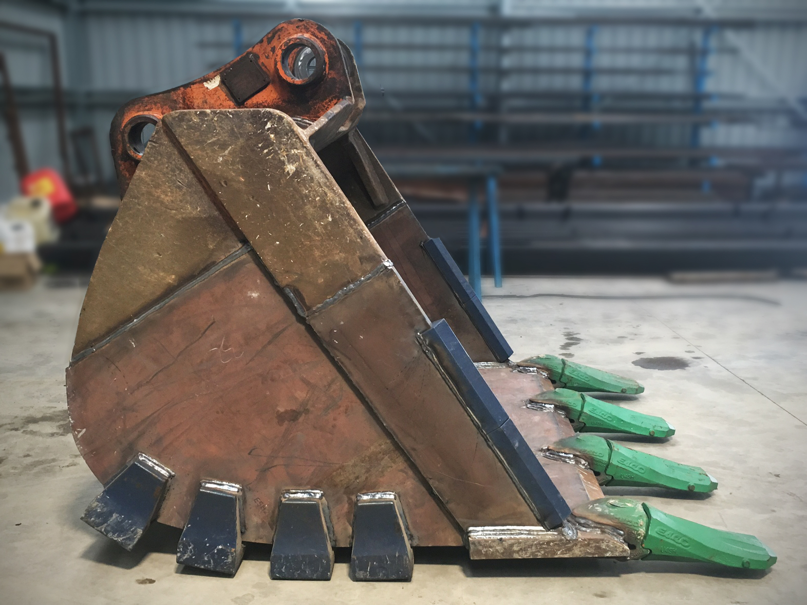 Hardox Bucket Rebuild