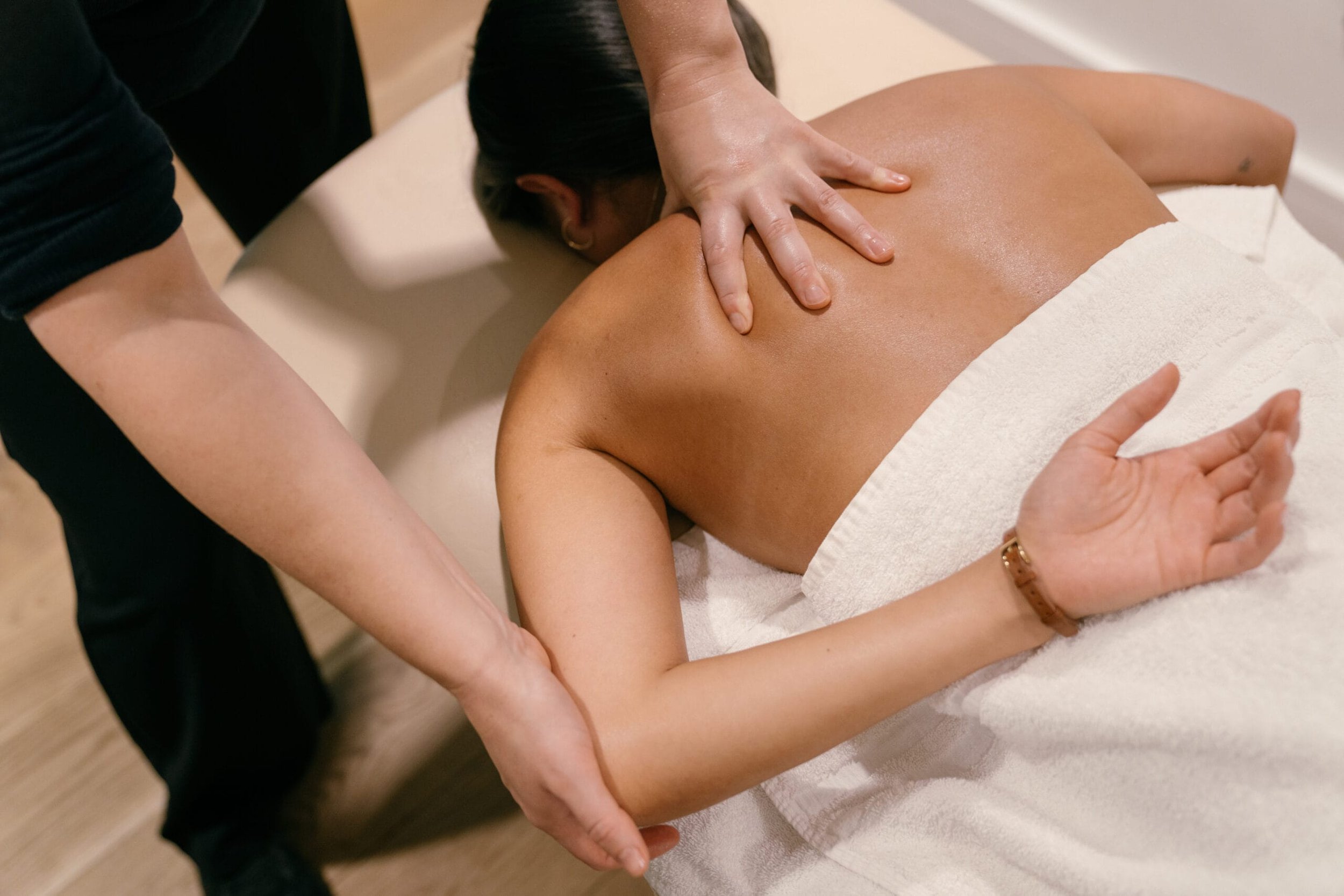 Full Body Massage in Winnipeg: The Complete First-Time Visitor’s Guide to Relaxation, Recovery, and Lasting Wellness