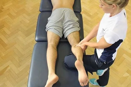 Easing Leg Muscle Tension, Supporting Knee Recovery, and Rebuilding Confidence After a Back Injury in Winnipeg