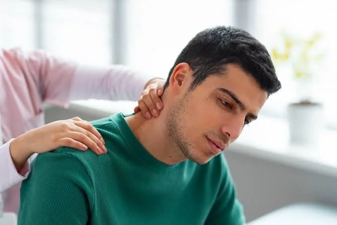 Easing Everyday Strain: Personalized Massage Therapy for Neck Tendonitis, Back Muscle Tension and Shoulder Pain in Winnipeg