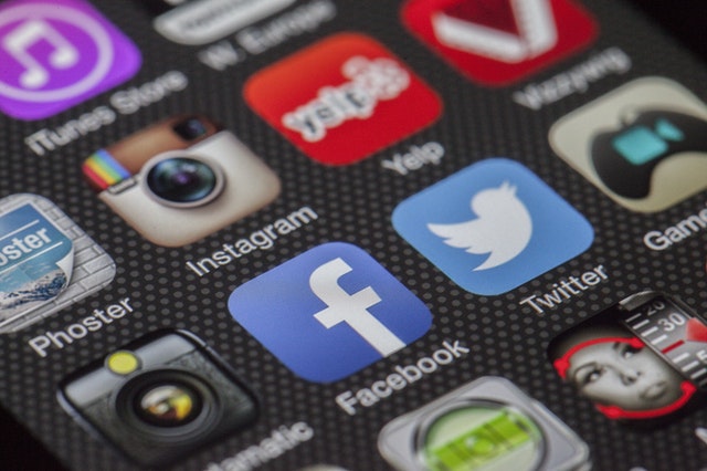 Icons of Facebook Instagram & Twitter
