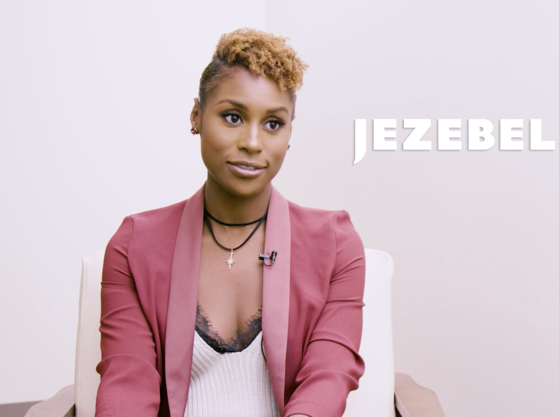   Issa Rae’s  Insecure  Speaks to Us&nbsp;  (Jezebel) 